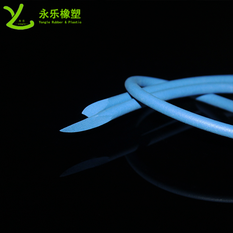 硅膠發(fā)發(fā)泡條，阻燃硅膠發(fā)泡圓條，耐高溫發(fā)泡硅膠條