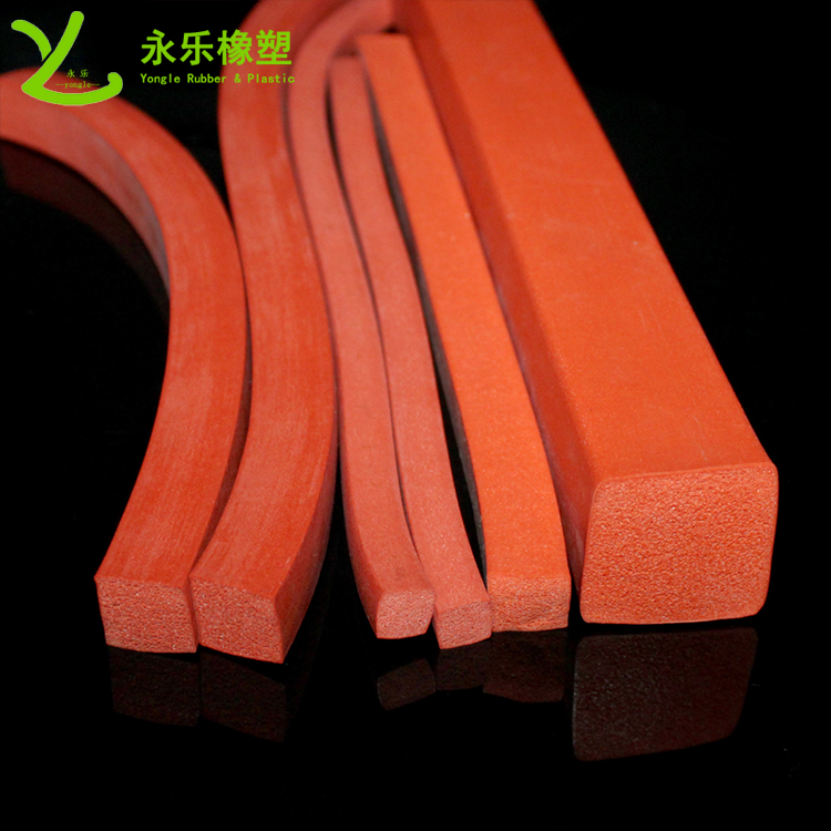 擠出防撞發(fā)泡硅膠條，阻燃發(fā)泡硅膠條，無氣味門窗發(fā)泡硅膠密封條